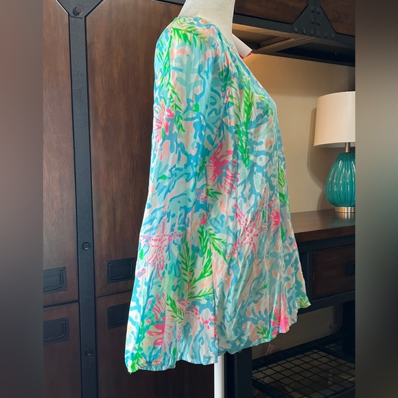 LILLY PULITZER Womens Blouse SIZE M NWT New STUNNING 889069 634353 Coral Bay WOW - Picture 2 of 12